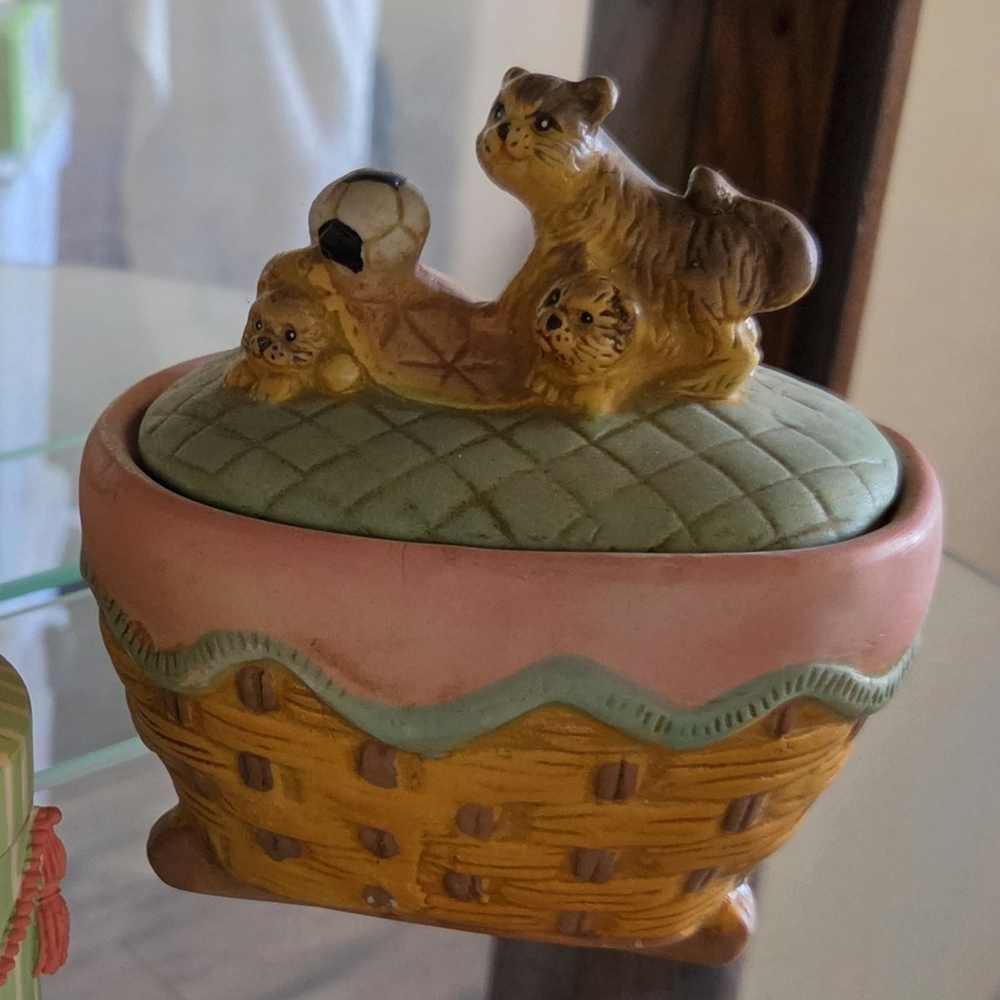 Charming Basket with Kittens Figurine